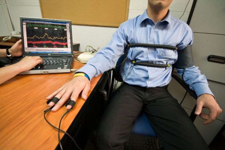 How to Become a Polygraph Examiner